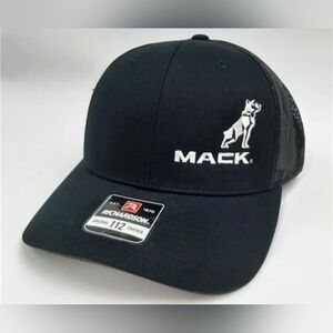 MACK Bulldog Retro Vintage Style Richardson 112 Trucker Hat USA Embroidered Heav